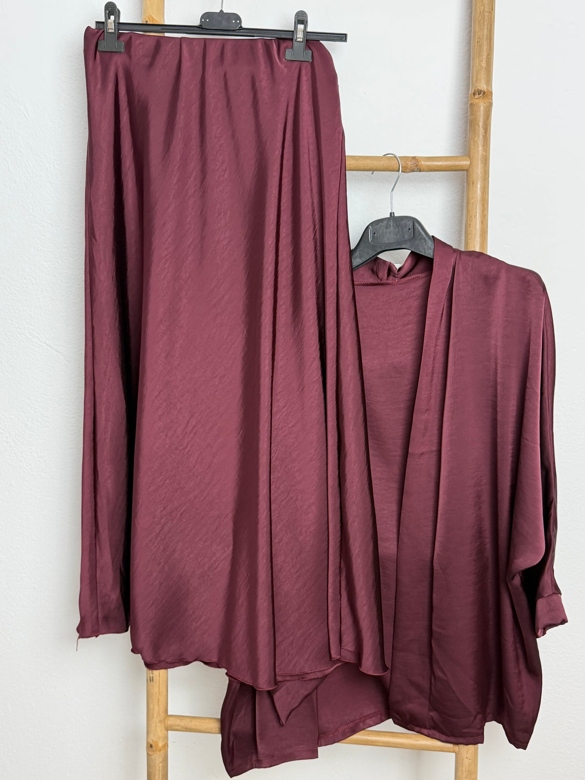 CONJUNTO VENECIA (falda + kimono)